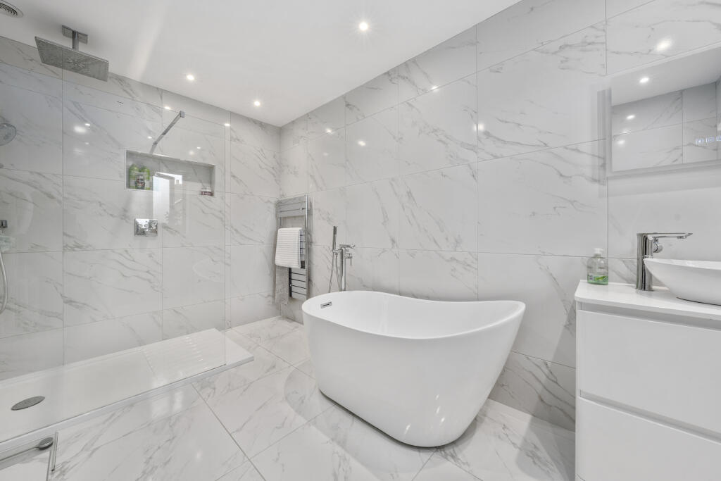 Ensuite