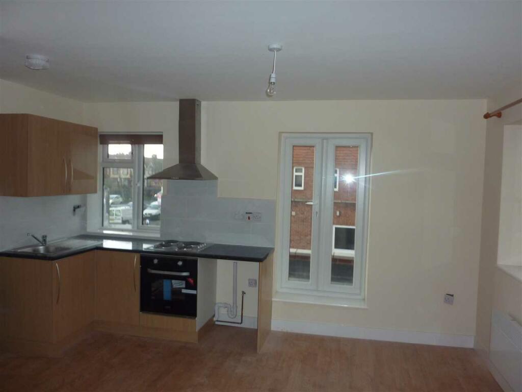 Kitchen / Reception