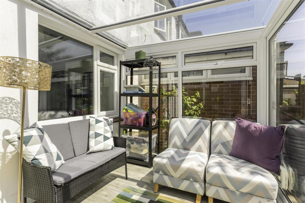 16 Stanley Road-19.jpg