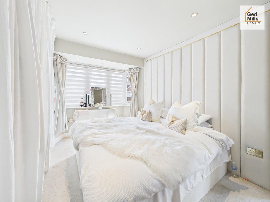 CAM04261G0-PR0061...