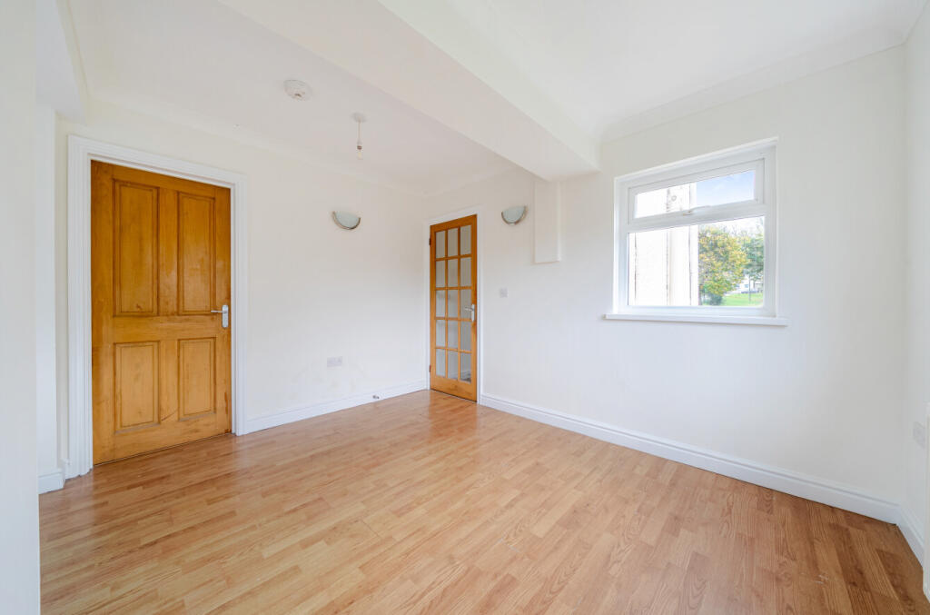 1366001-7-68f6155...