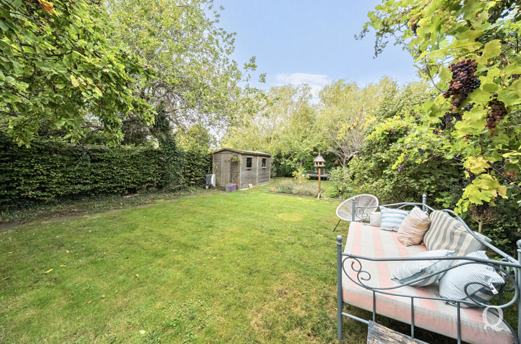 40ff0c79-1721-4e3...