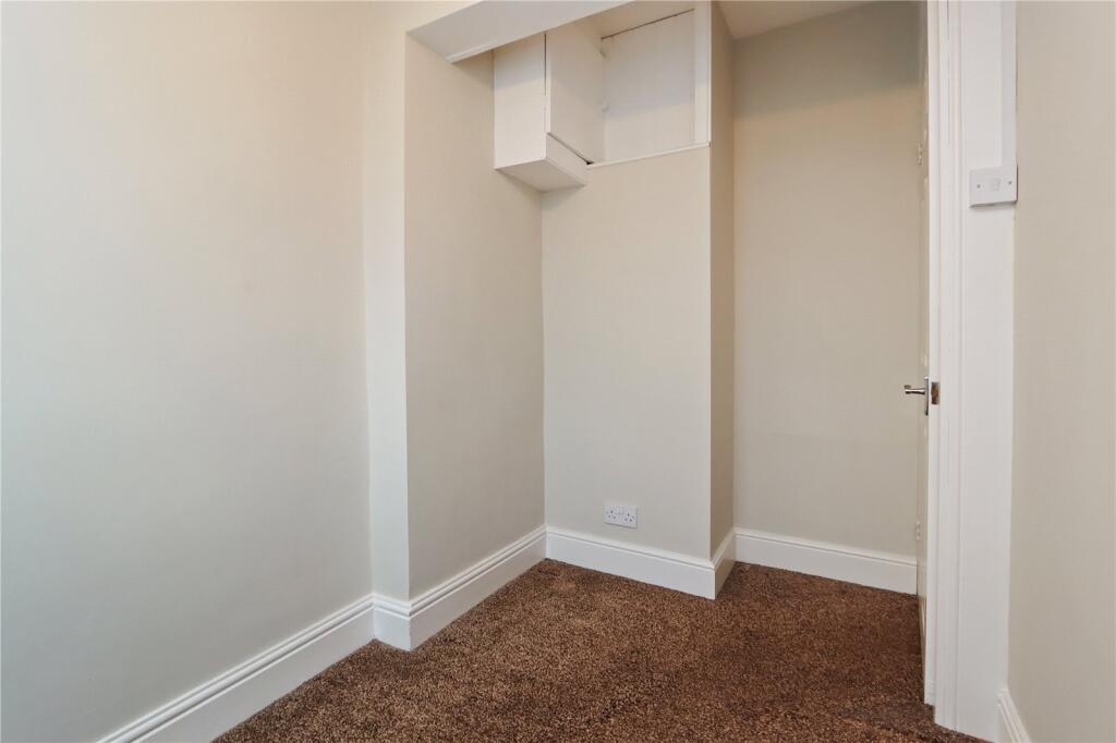 Bedroom 2 Pic 2