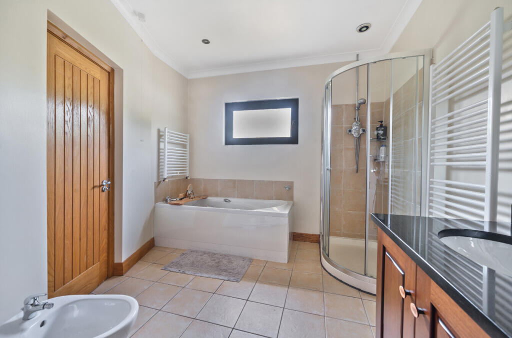 42-1303352-42-684...