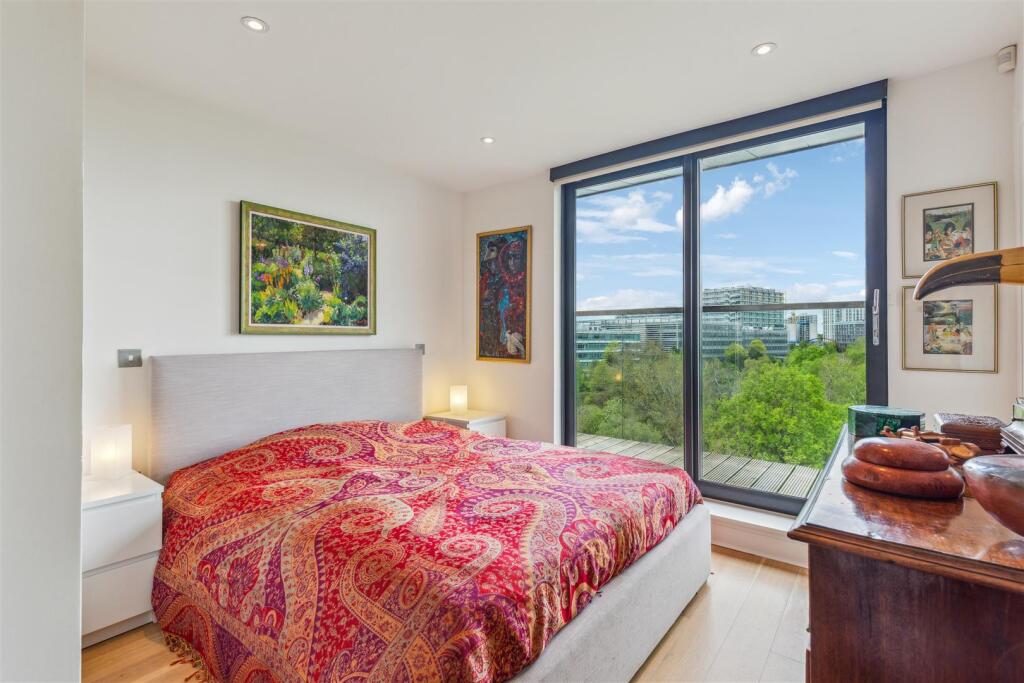 Chiswick High Road, W4 - FOR SALE