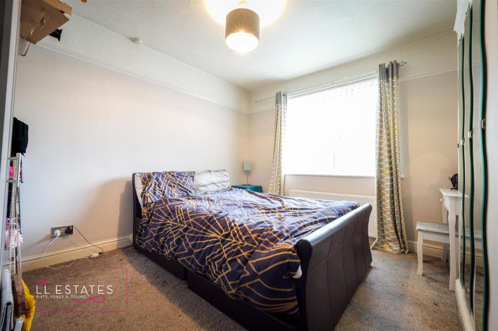 32 Brynhyfryd Avenue-38.jpg