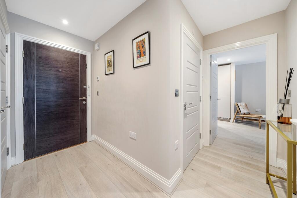 1332117-10-688894...