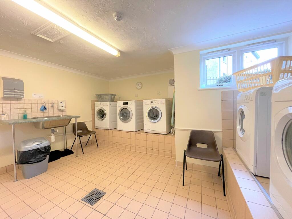 COMMUNAL LAUNDRY