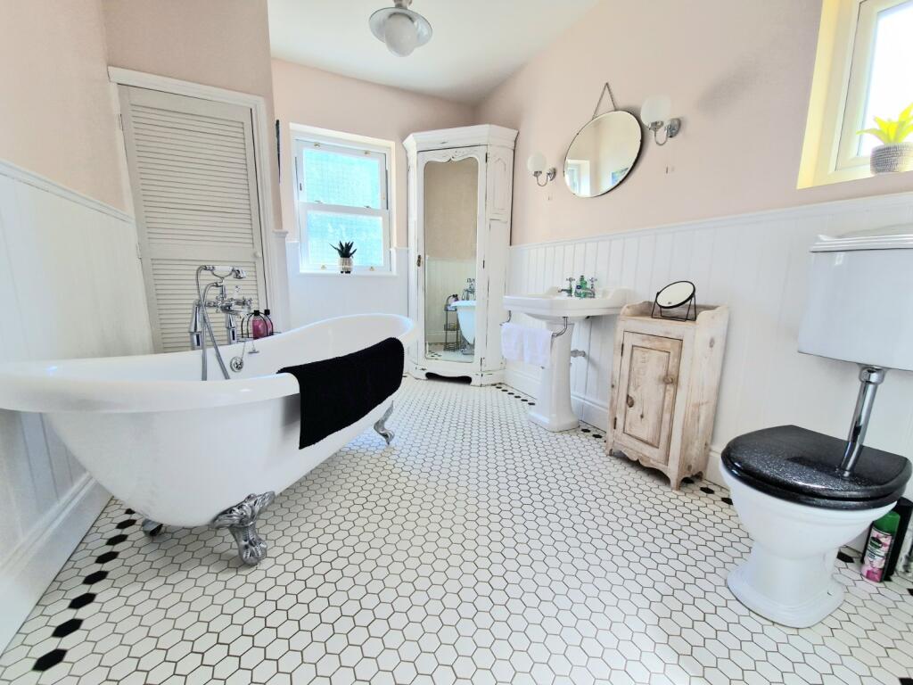 Picture 10