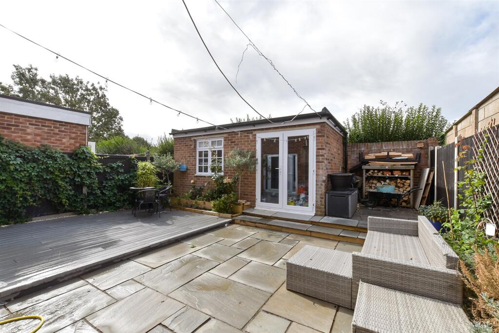 Workshop/Outbuildings