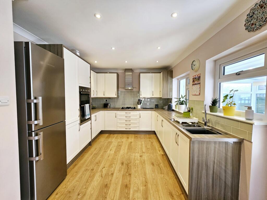 eb9ea534-2975-41db-9544-62ac87229650