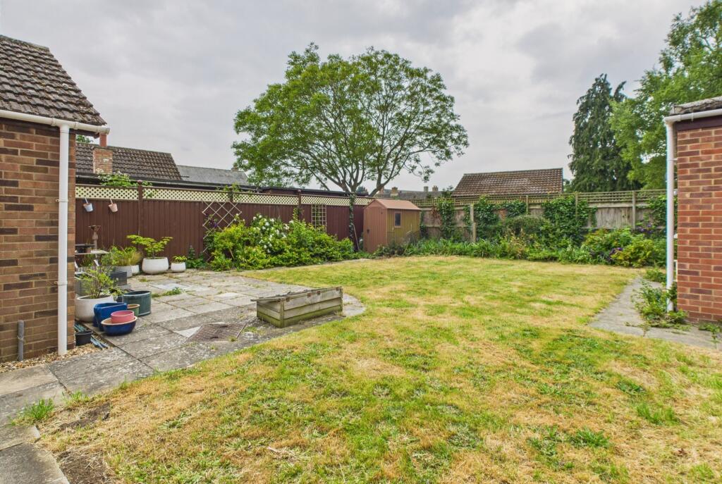 CAM02519G0-PR0295-STILL016