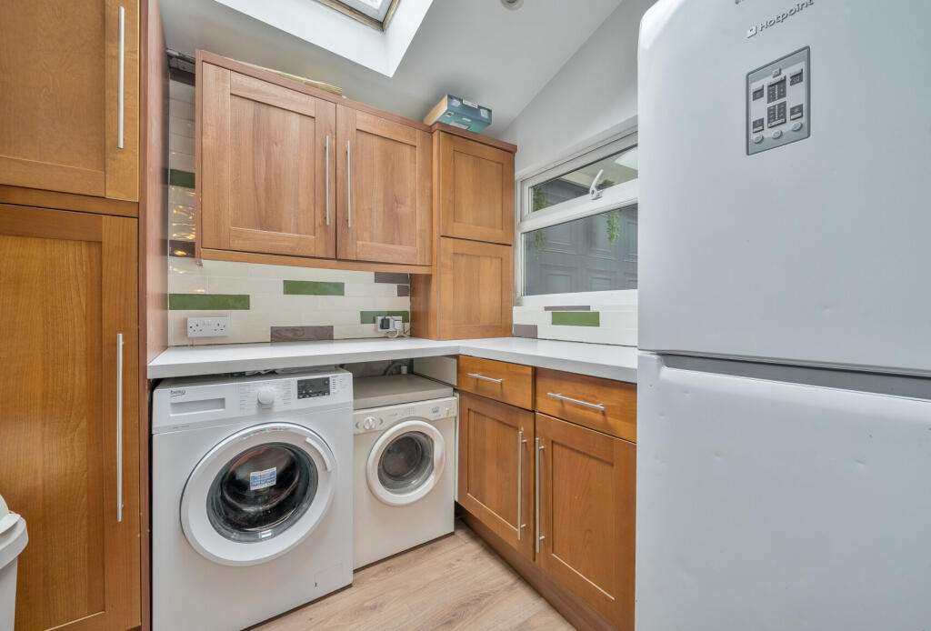 1332062-21-688aa2...