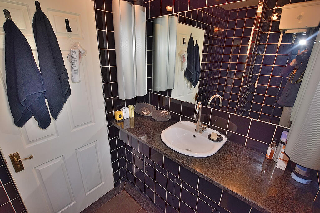 bathroom_01