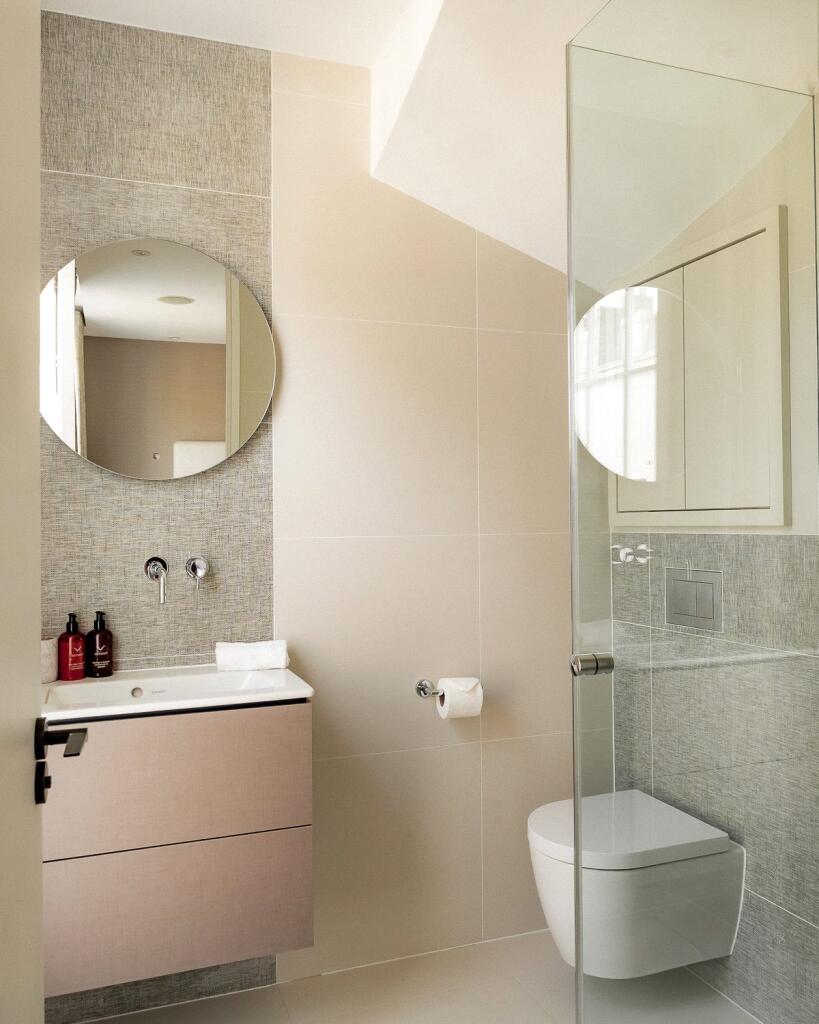 Shower Ensuite