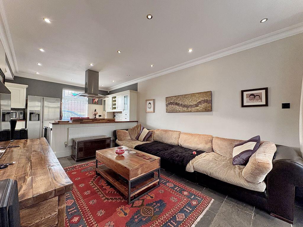SITTING AREA