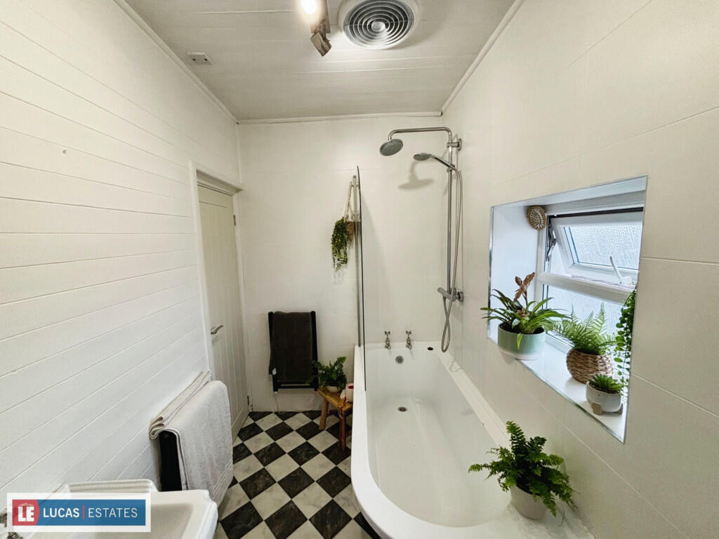 aebd04e0-image_pi...