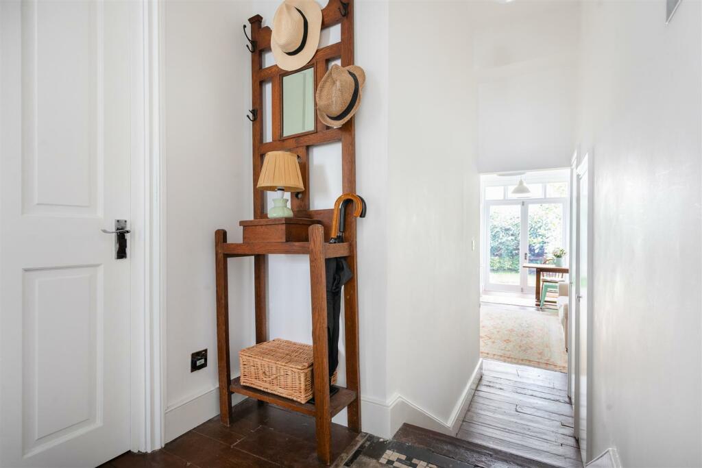 66A Carysfort Road, London N16 9AP-030.jpg