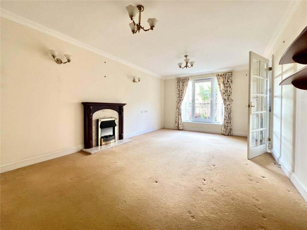Living/Dining Room