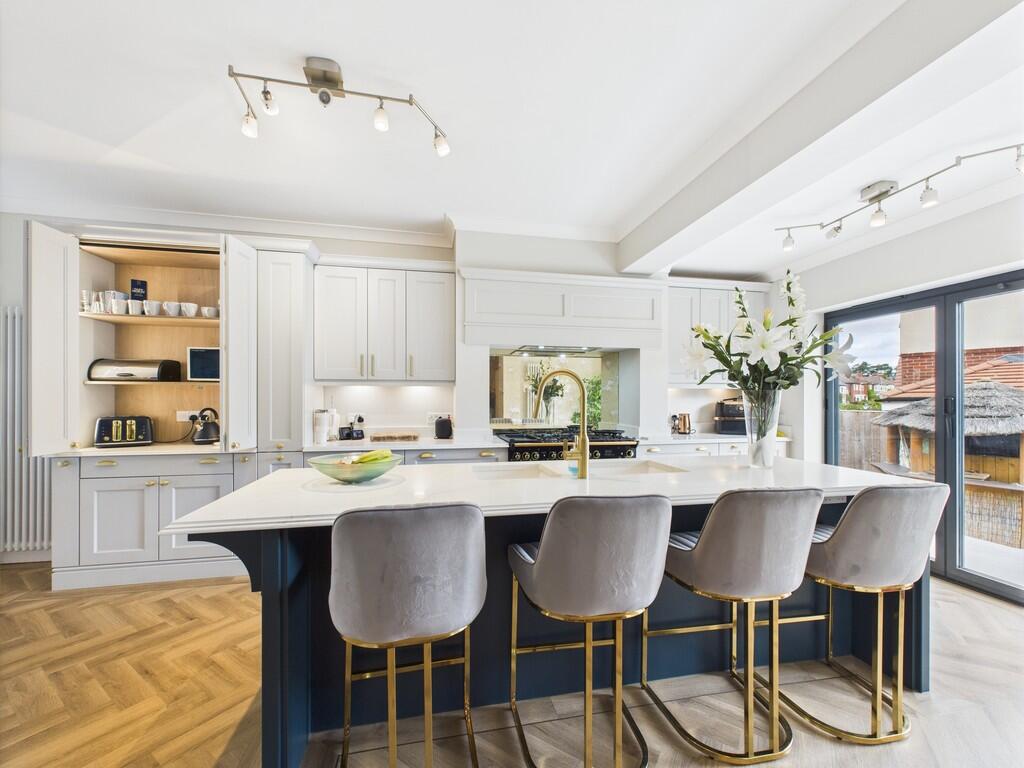 CAM01835G0-PR0250...