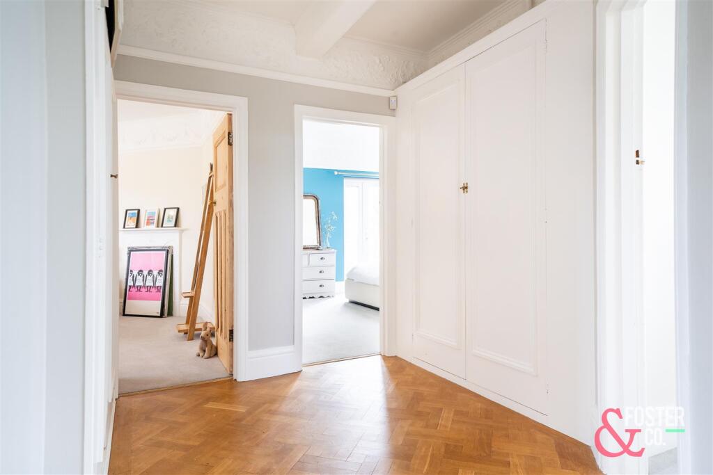 15 SURRENDEN CRESCENT FINSHED EDITS-38.JPG