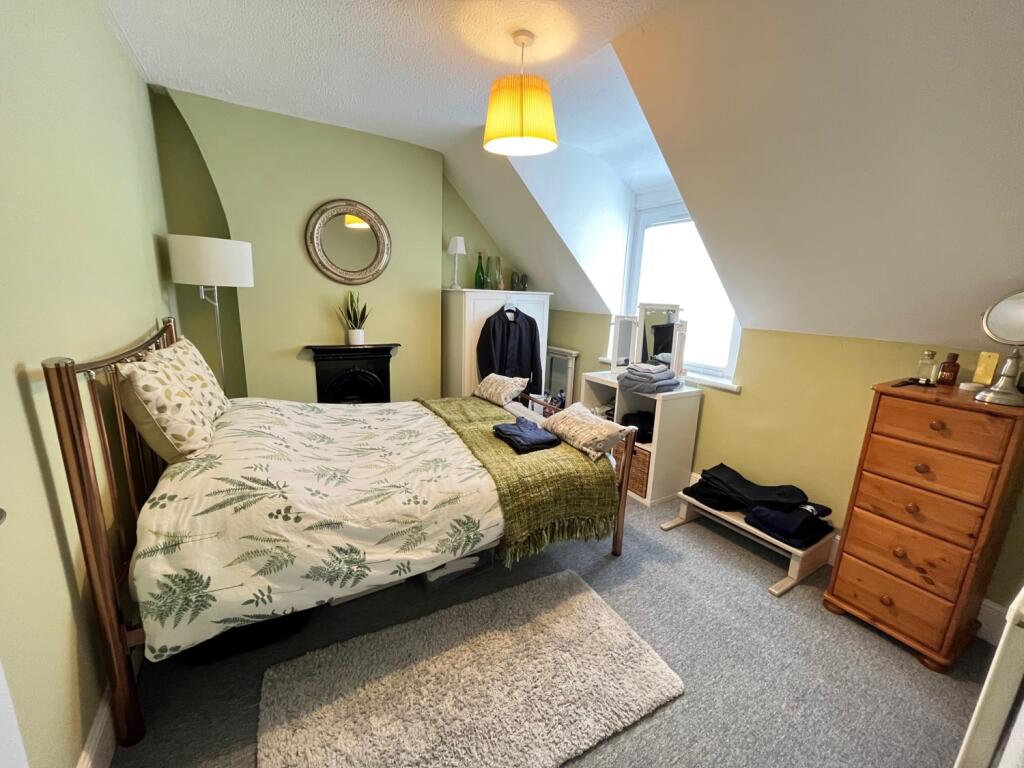 Bedroom b