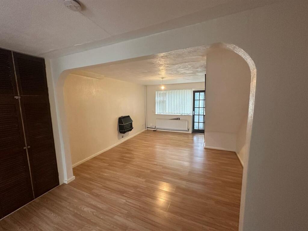 WhatsApp Image 2025-07-22 at 14.24.44 (4).jpeg