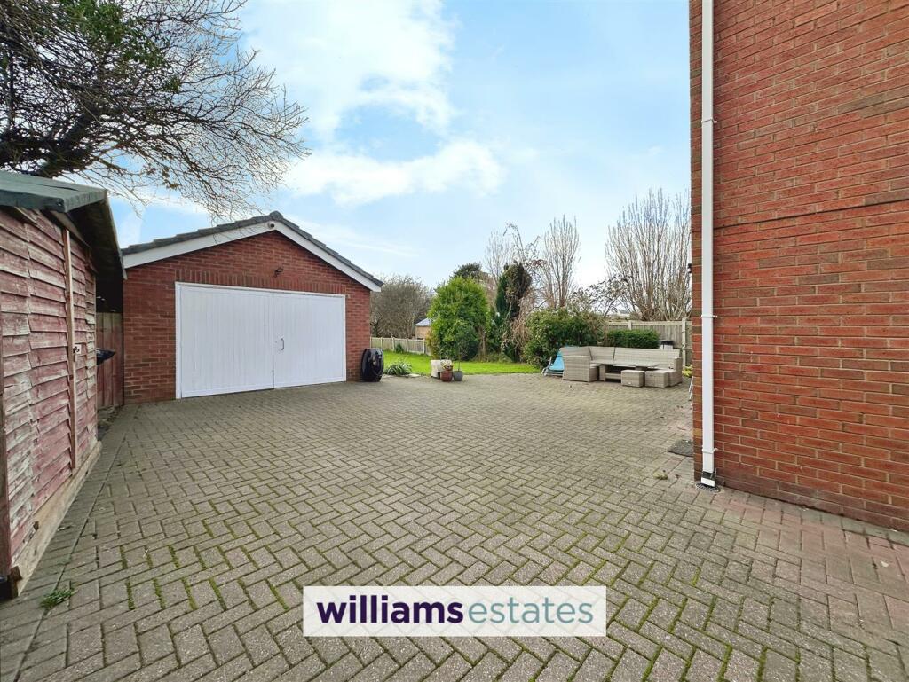 Driveway &amp; Garage