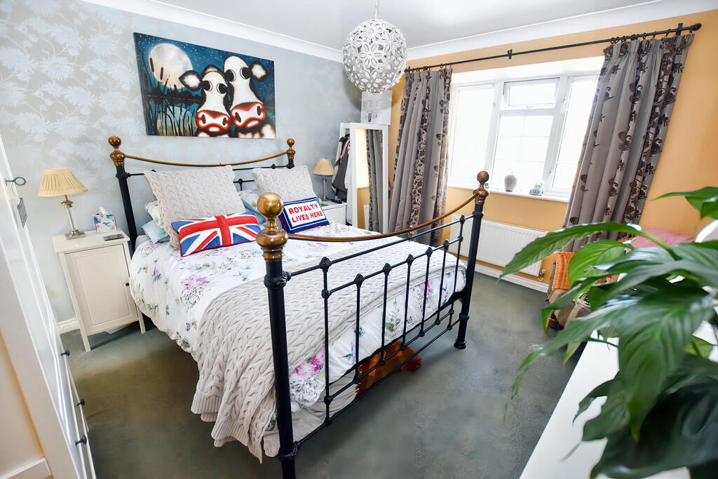 Principal Bedroom...