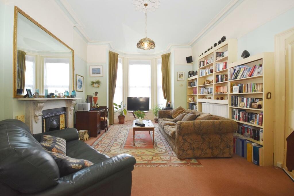 Sitting Room.JPG
