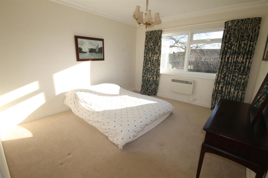 MP Bedroom 1.JPG