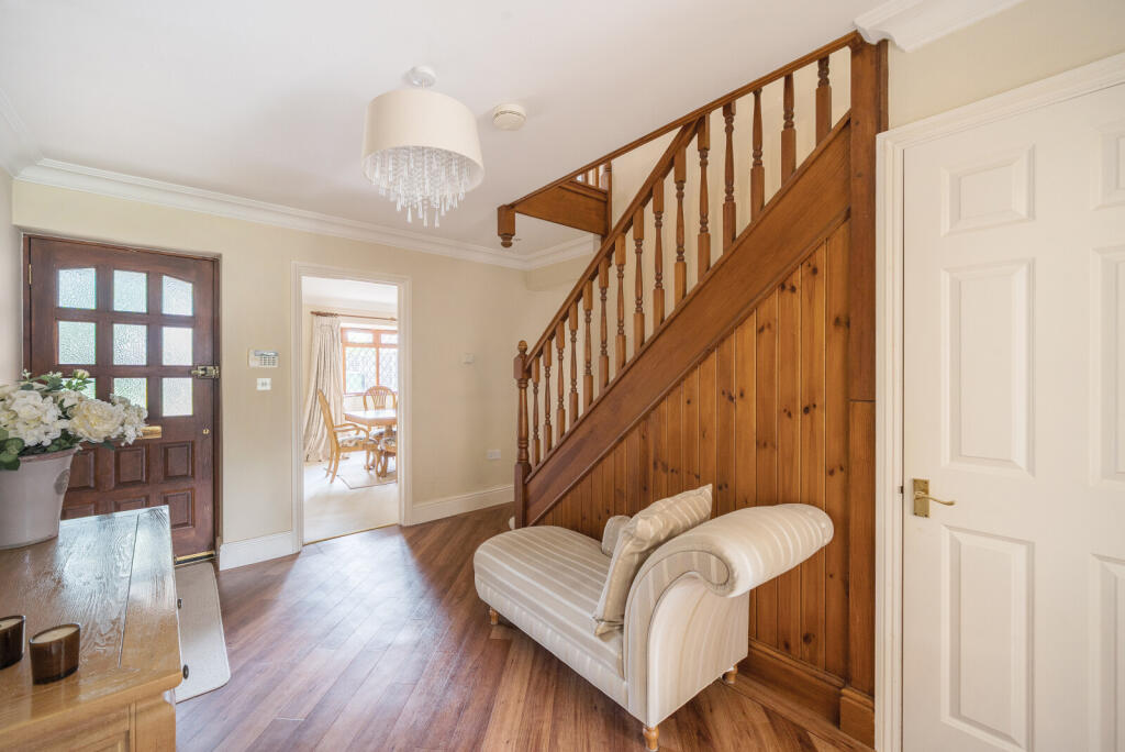 1313877-8-686e9f1...