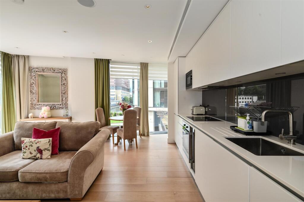 209-3-Merchant-Square (6).JPG