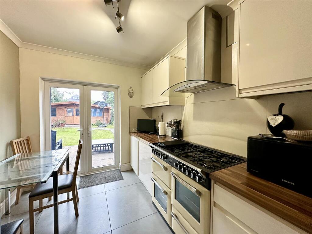 Kitchen/Breakfast Room