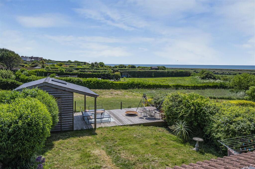 Summer House &amp; View