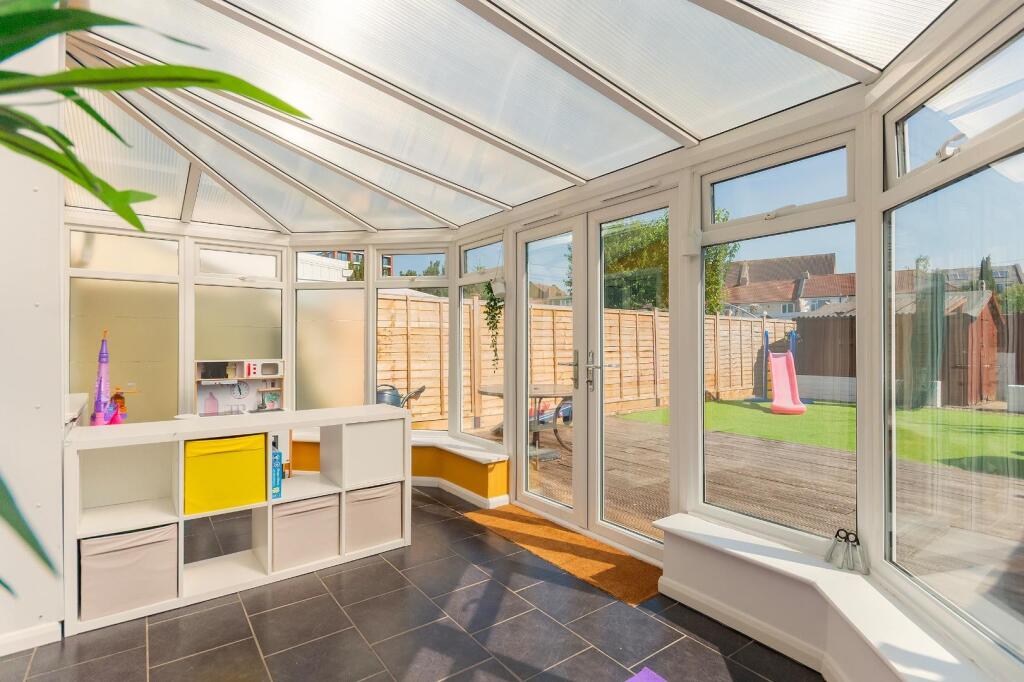 0A5RAN - Conservatory B.jpg