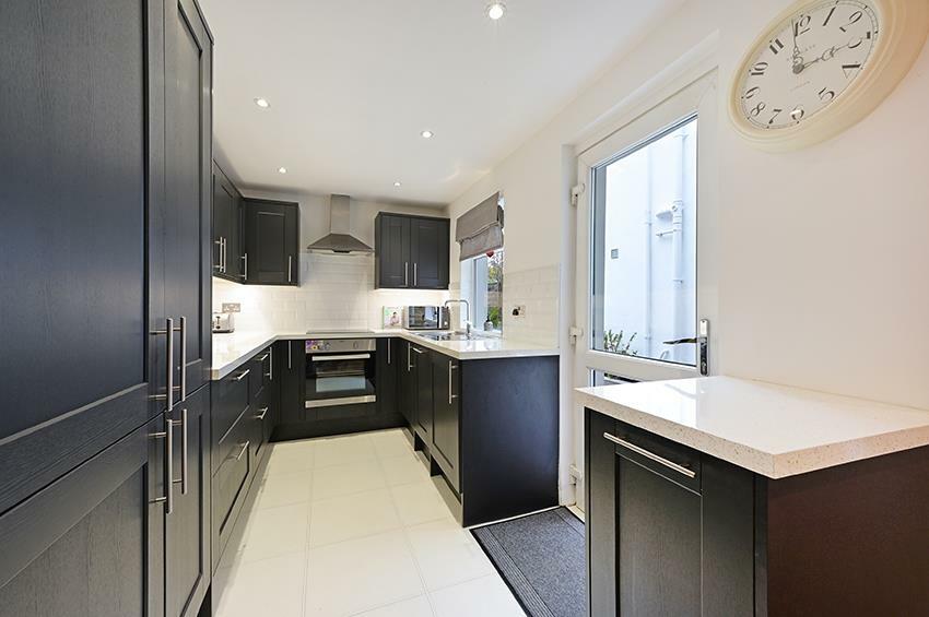 OATLANDS ROAD 14 (16 FROM 27)-1.jpg