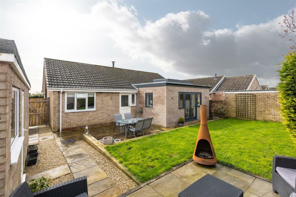 Farmanby Close 61 External-7.jpg