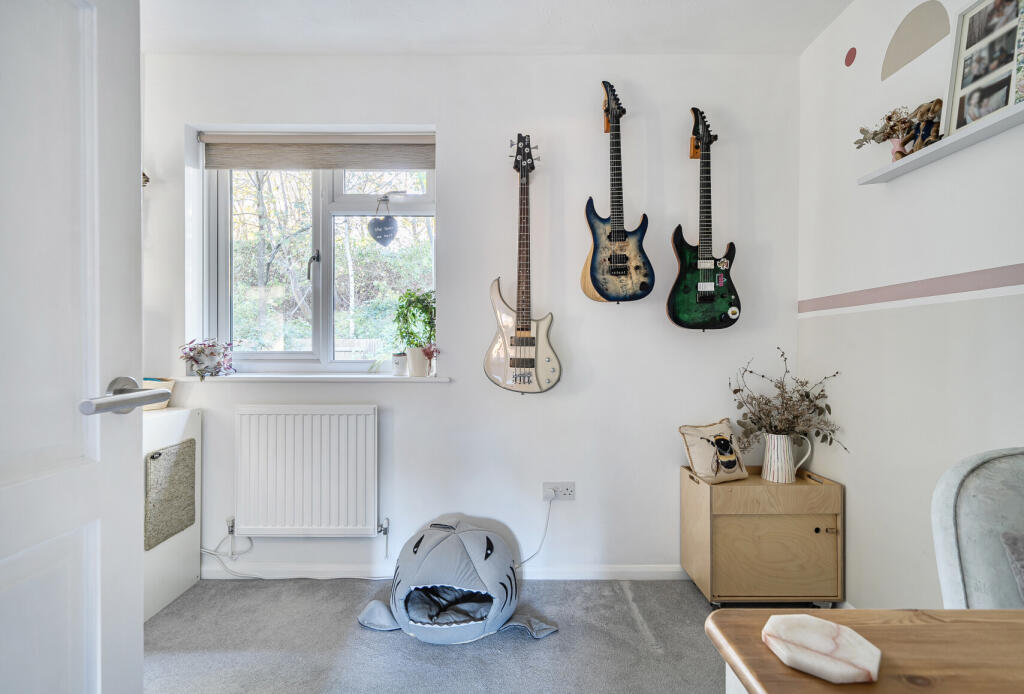 1384549-19-6925cf...