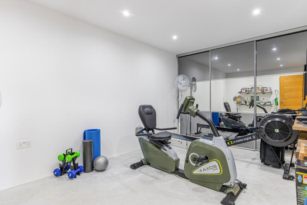 A37 - Telhaven Spring Road Wembury Point - 250708