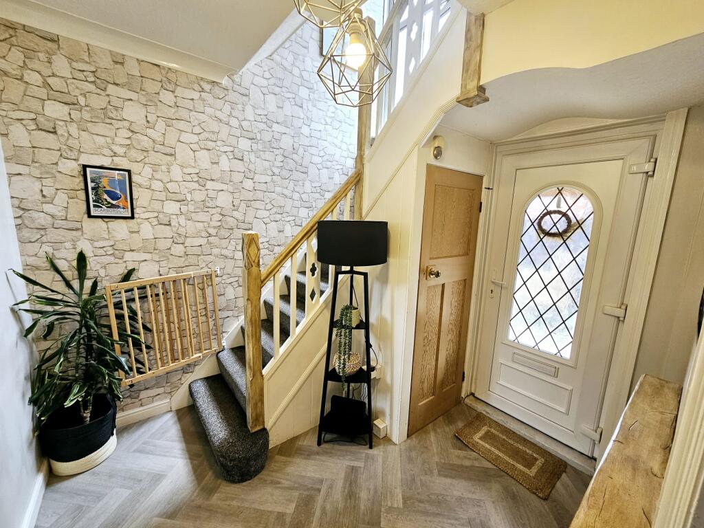 8fda7d3a-caa1-498c-b636-1a10d9531d4a