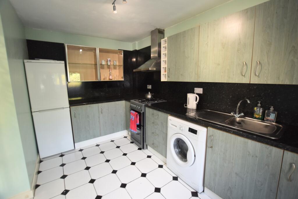 15 Buckingham Gate kitchen