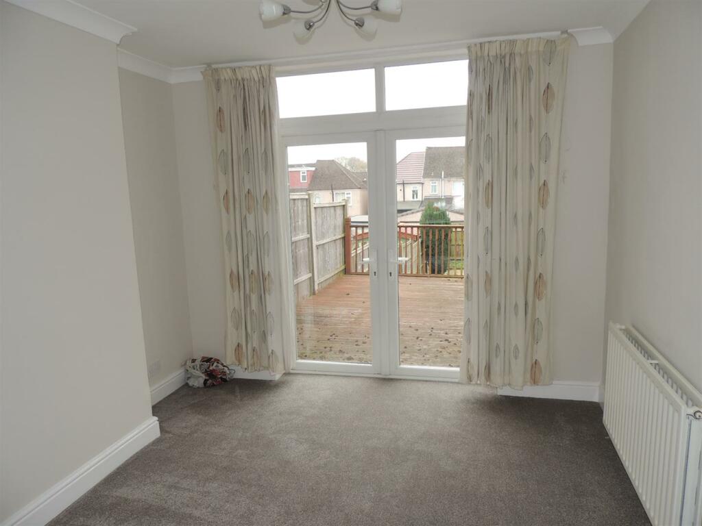 REAR RECEPTION ROOM