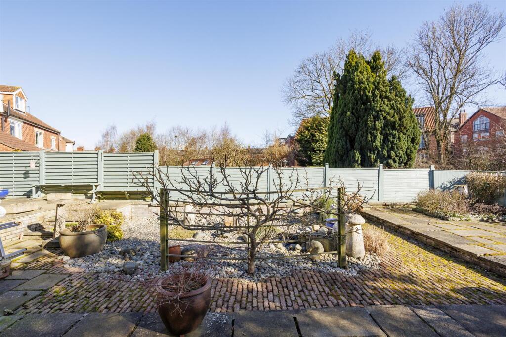 49_Greencliffe_Drive__10.jpg