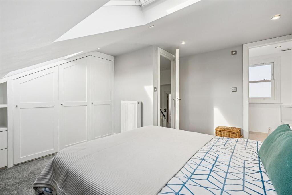 Saville Road, W4 - FOR SALE