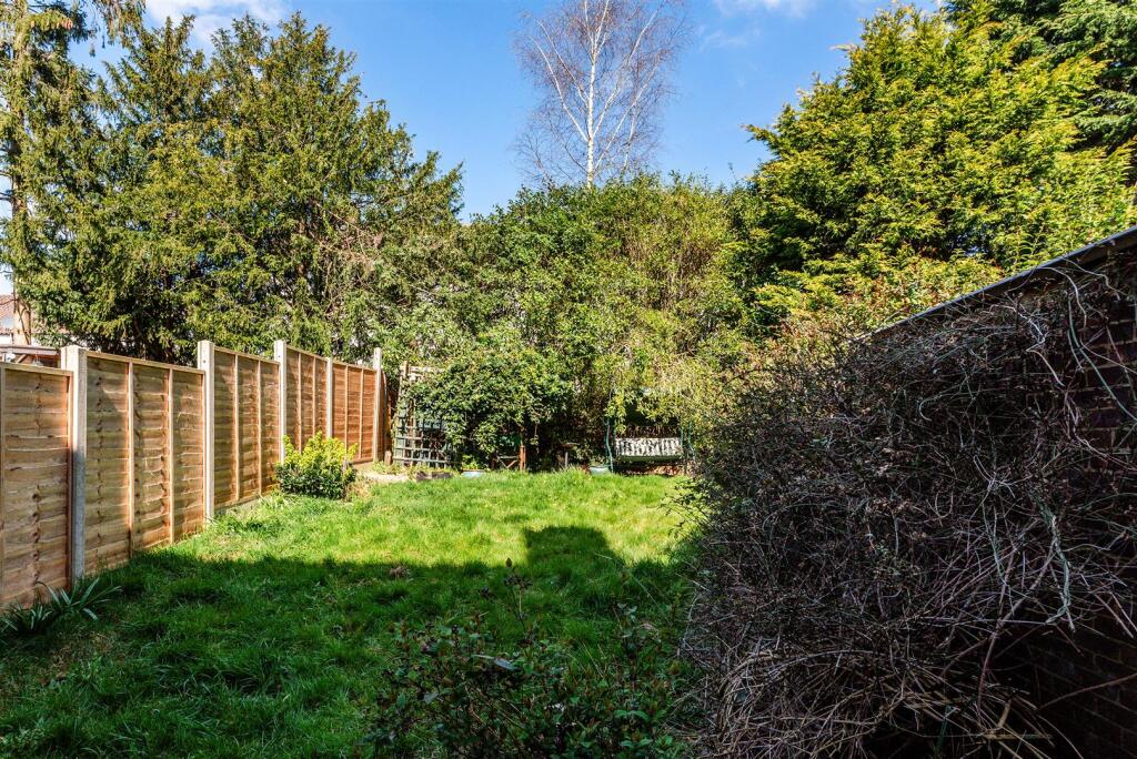 GALE CRESCENT, 6 (3).jpg