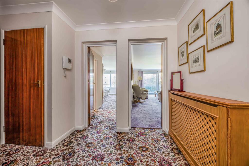 18 Viewpoint, Sandbourne Road, Bournemouth-Small-P