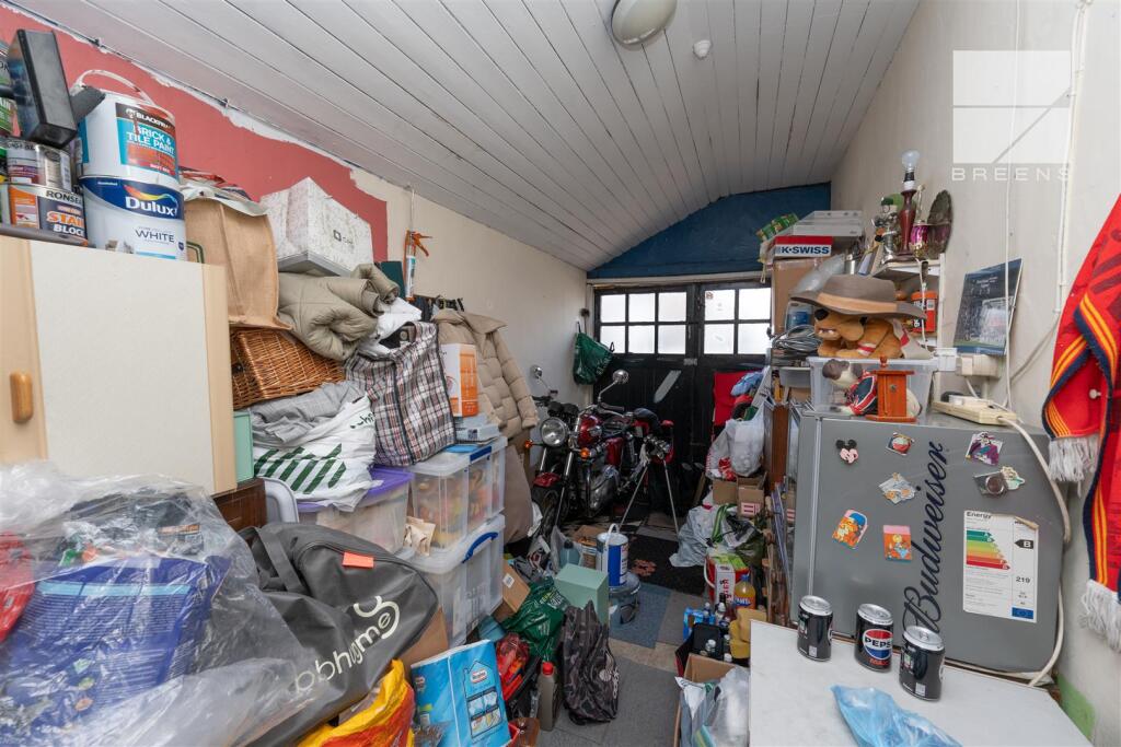 252 Hale End Road_0039.jpg