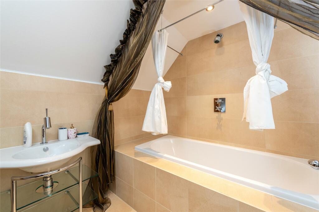 Guest 1 En Suite