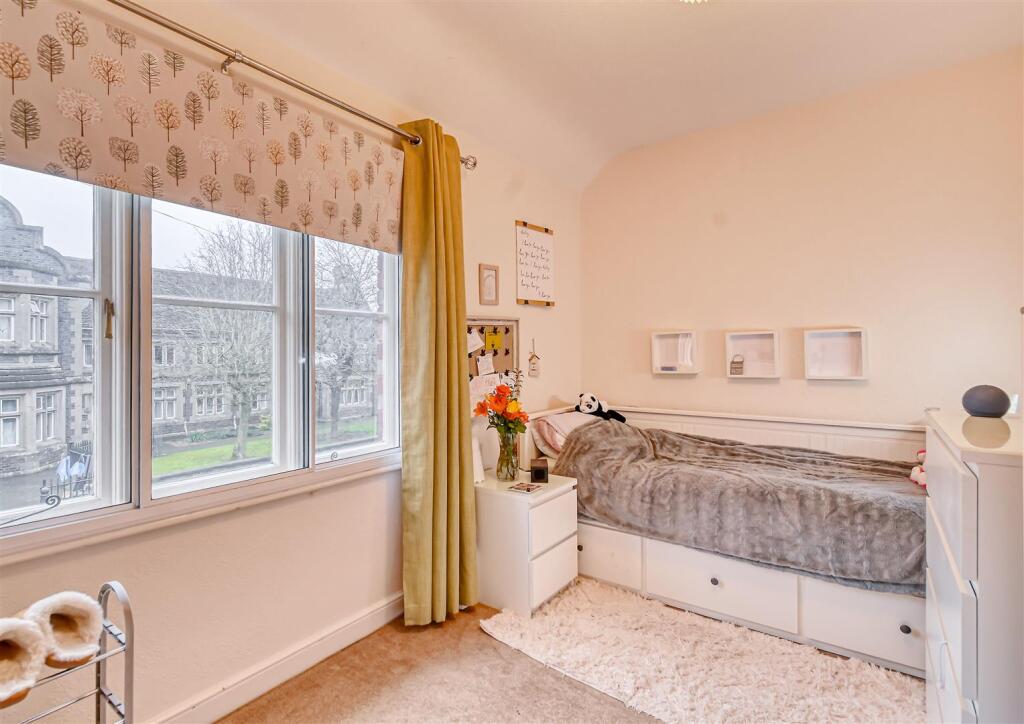 27 Innage Lane-05.jpg